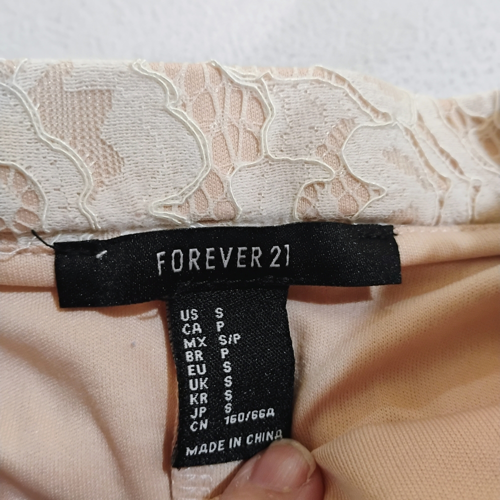 Forever 21 Cream Floral Lace Mini Skirt - Picture 3 of 8